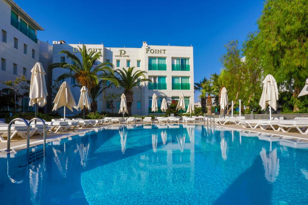 Bazén v ubytování Dragut Point North Hotel - All Inclusive nebo v jeho okolí