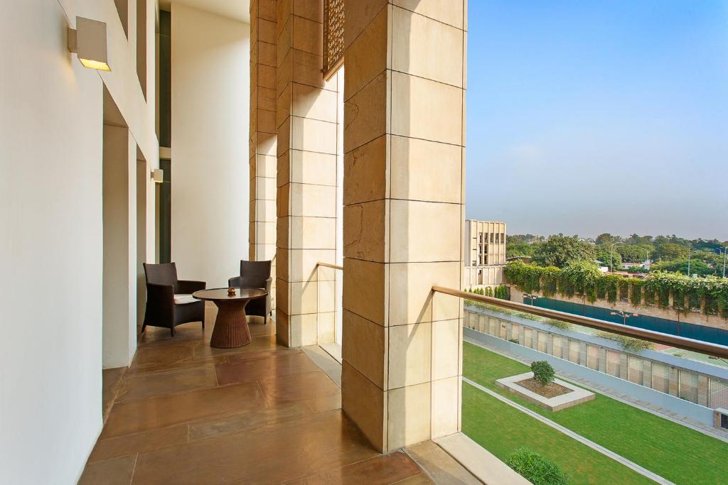 Balkón nebo terasa v ubytování The Lodhi – A member of The Leading Hotels Of The World