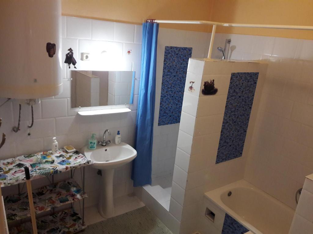 Koupelna v ubytování Triniti Vendégház