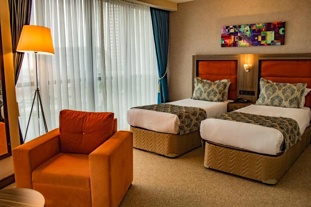 Sky Tower Hotel - Twin Room With City View