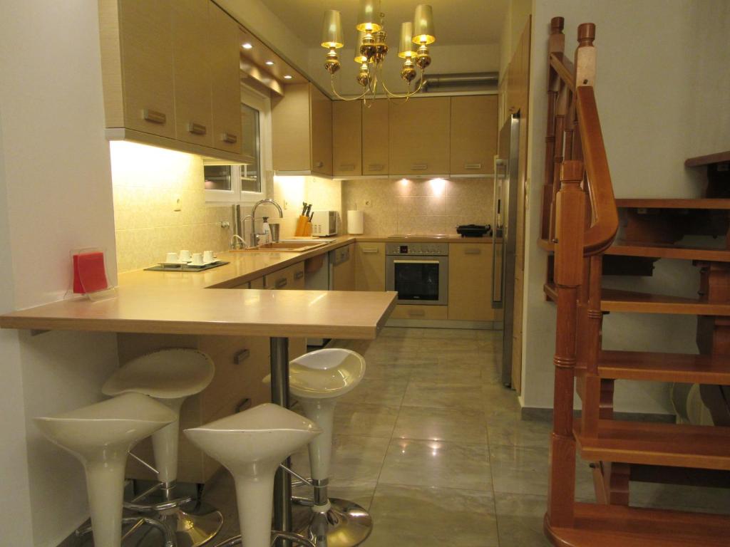 Villa Maria Louiza NEAR AIRPORT - 18