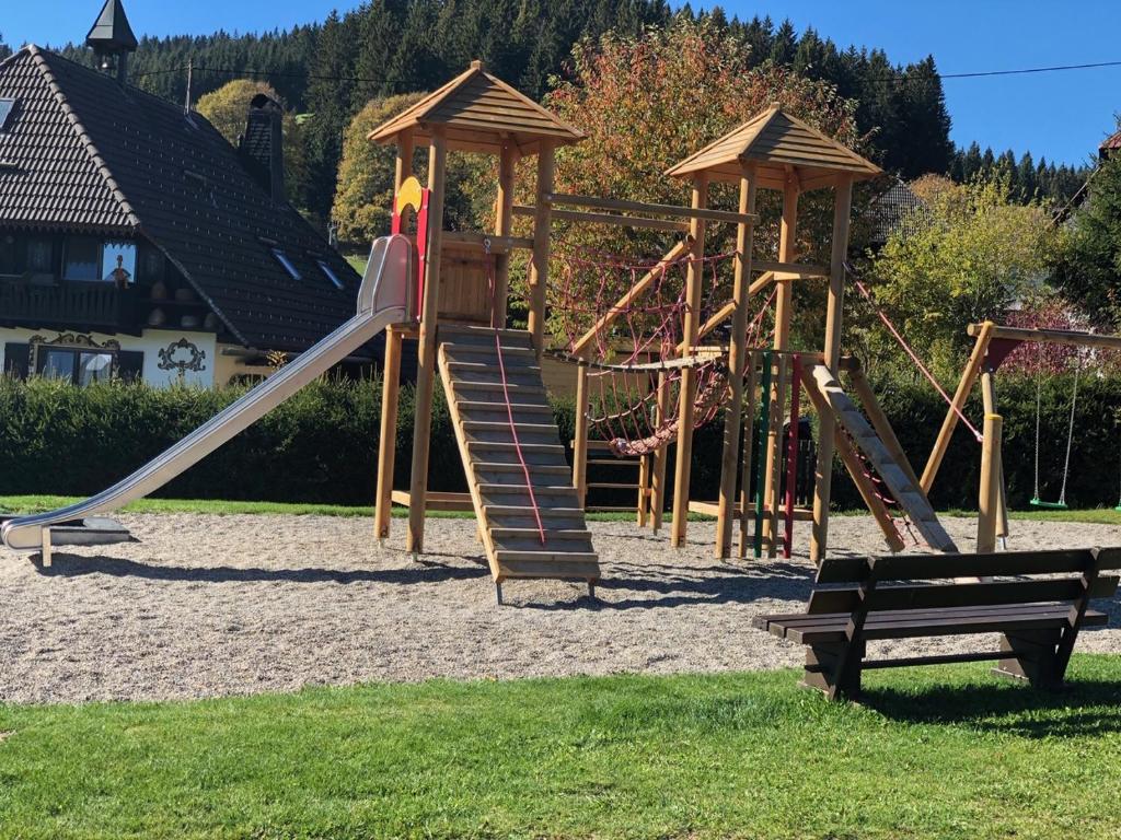 Herní místnost nebo prostor pro děti v ubytování Hotel Hirschen