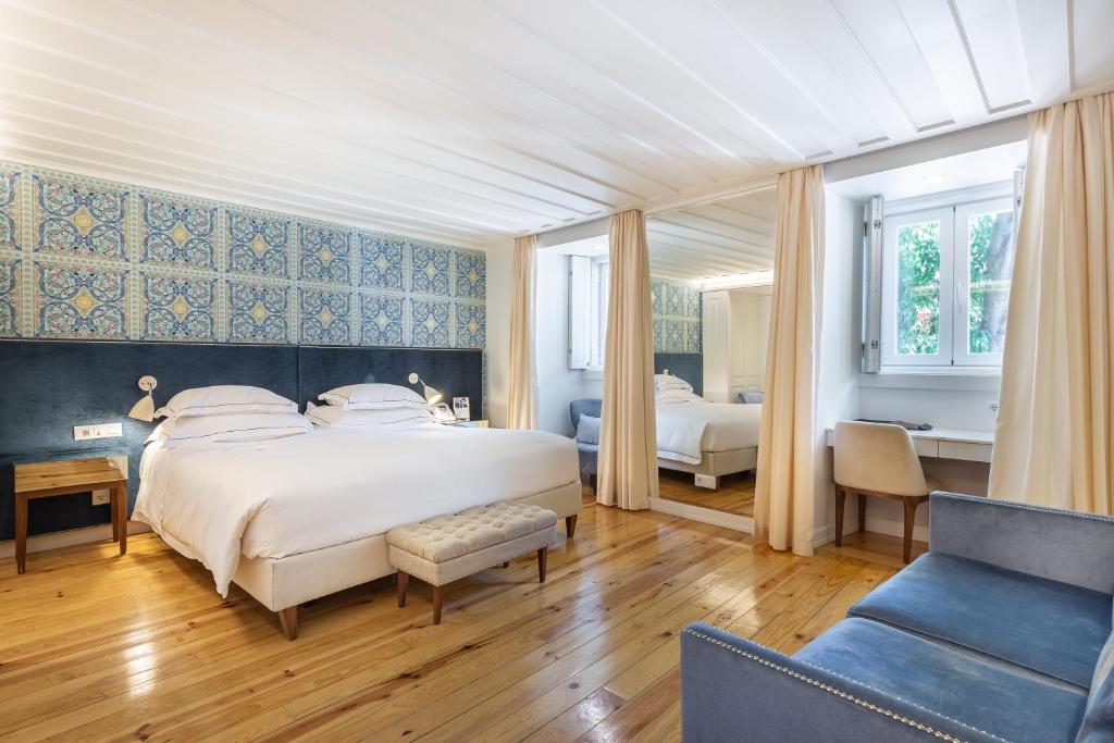 Postel nebo postele na pokoji v ubytování Santiago de Alfama - Boutique Hotel
