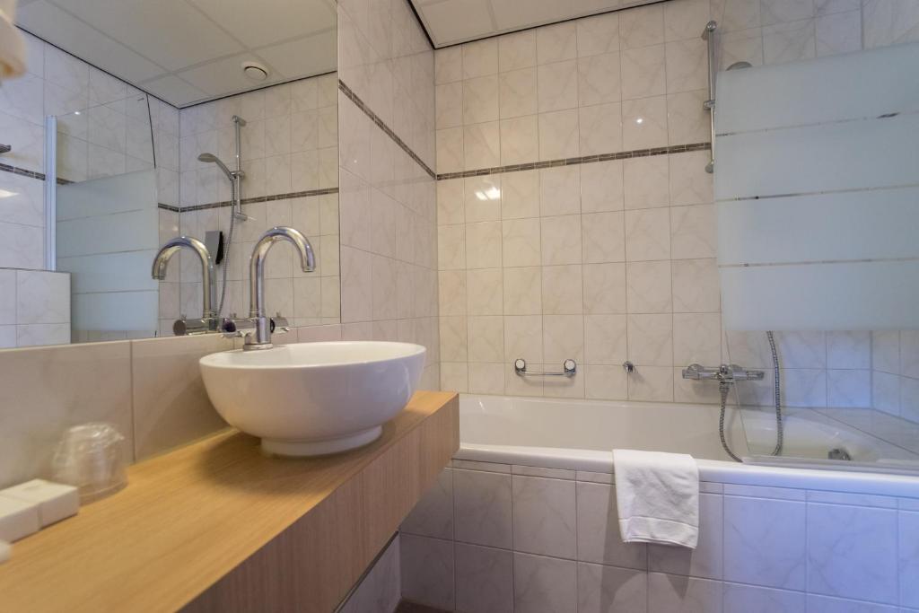 Queen Hotel - Resim 10