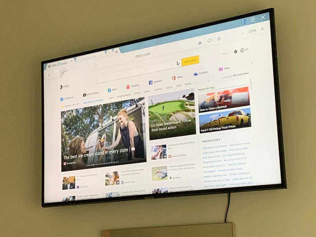 TV a/nebo společenská místnost v ubytování Cloud 9 Residence
