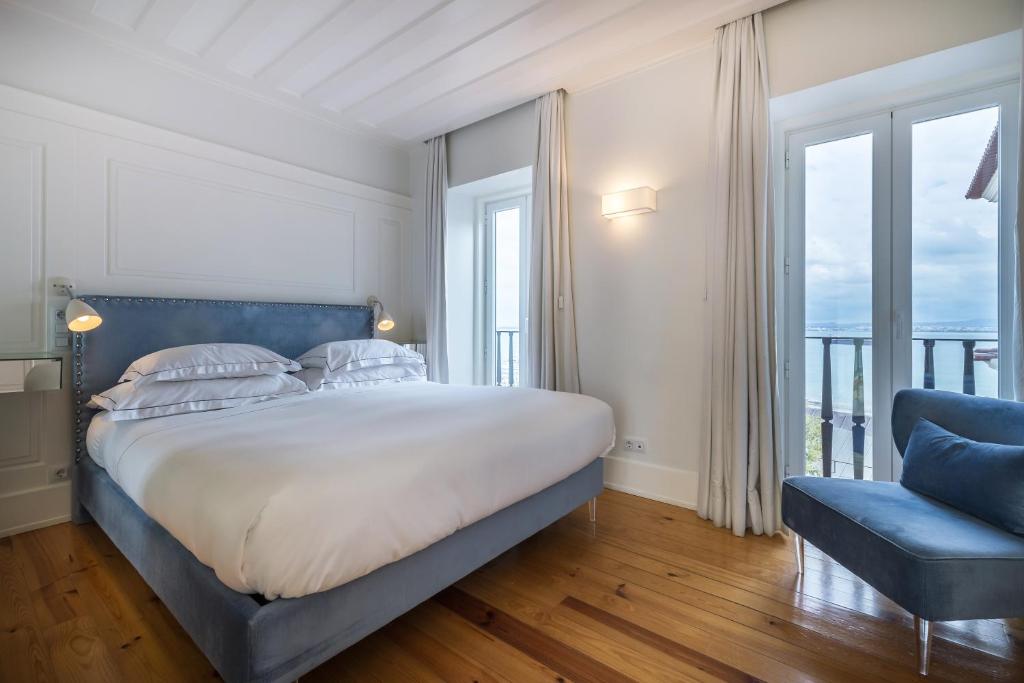 Postel nebo postele na pokoji v ubytování Santiago de Alfama - Boutique Hotel