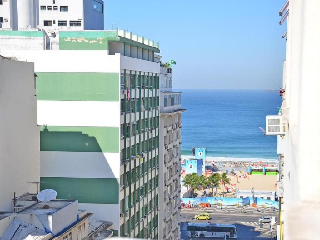  Studio para temporada com vista lateral para o mar!