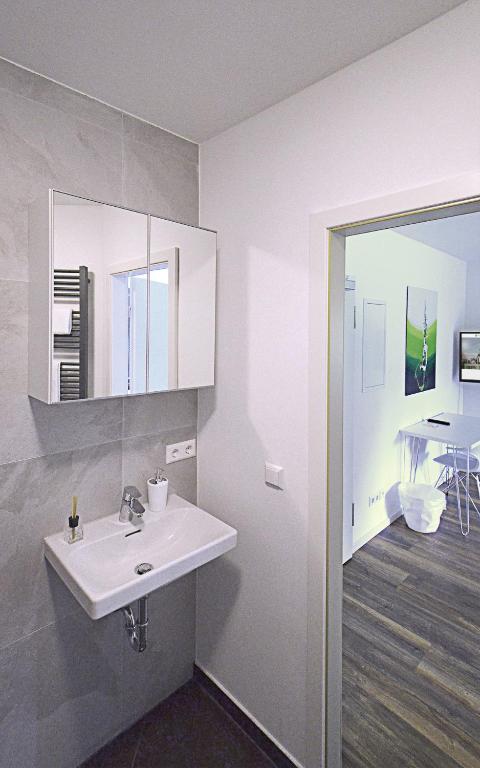 Eco Smart Apartments Nürnberg Süd - Resim 44