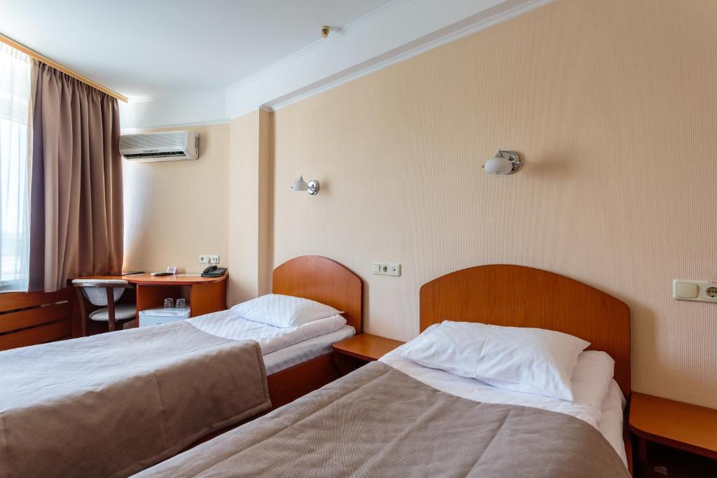 Tourist Hotel Complex - Standard Twin Room
