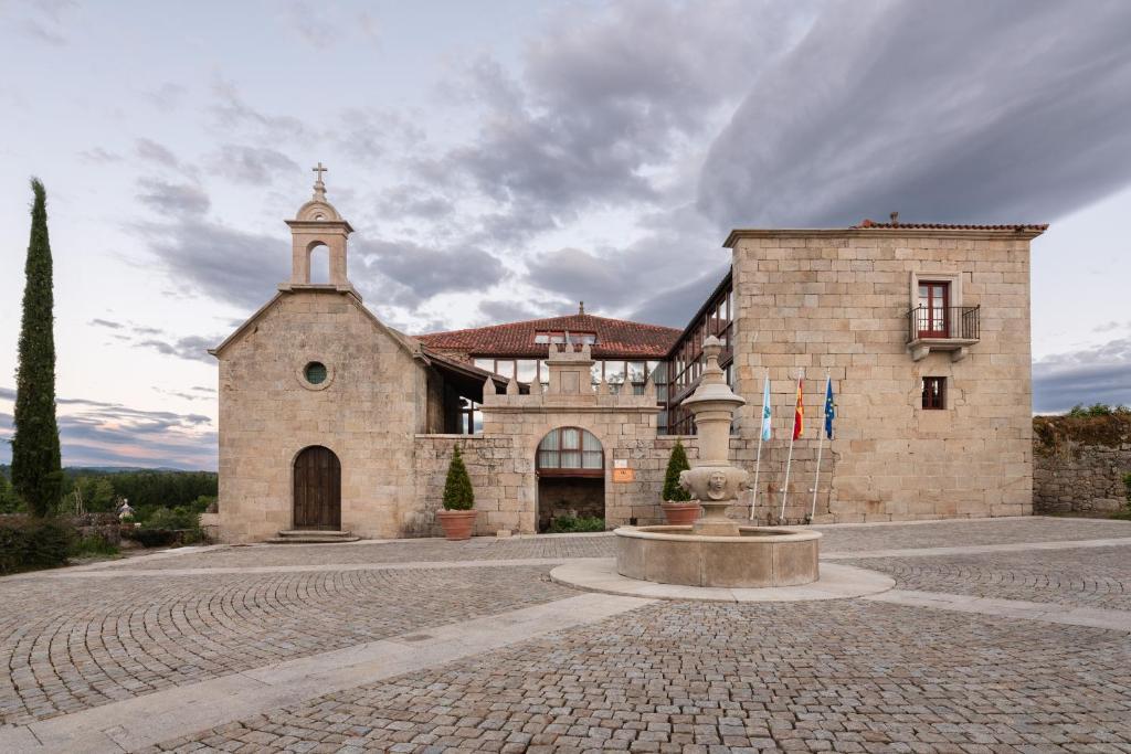 Budynek, w którym mieści się hotel