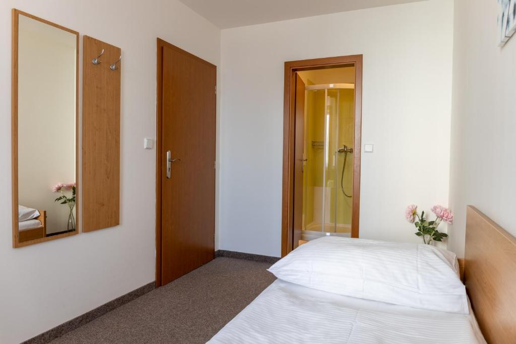 Hotel Kanarek - Resim 21