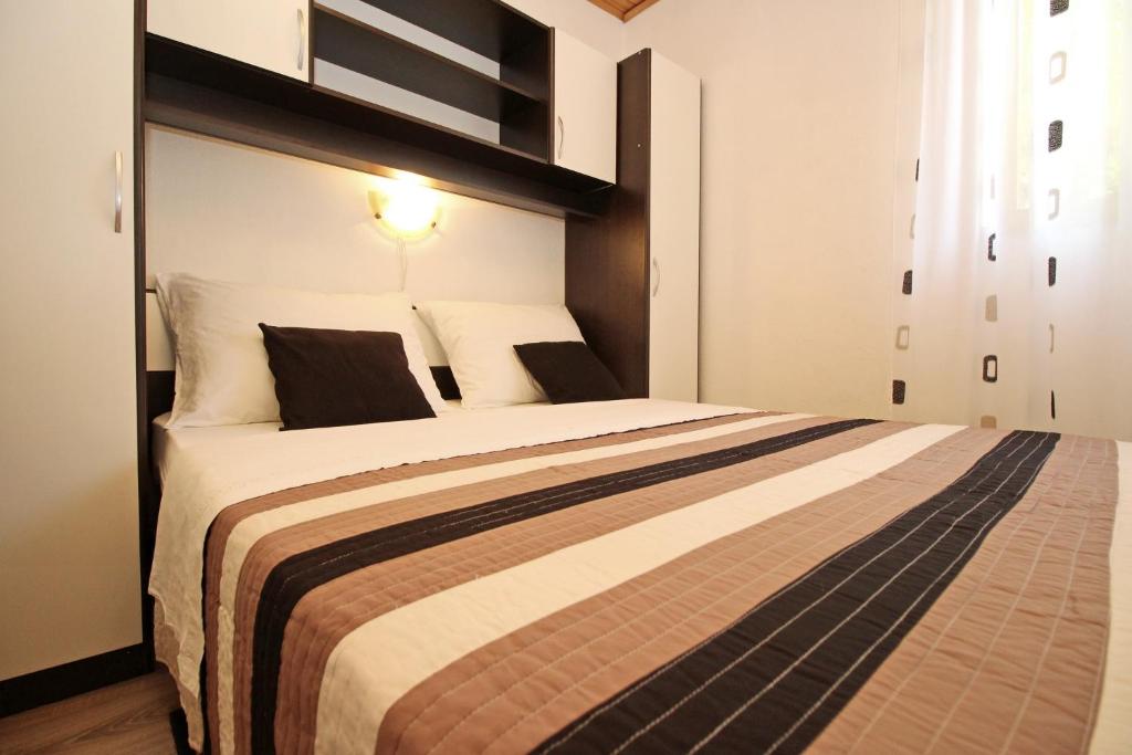 Zdjęcie z galerii obiektu Apartments Grozdana - Pescivica w Bašce