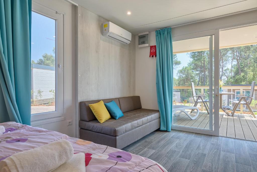 Mobile Homes Camping Santa Marina, Lanterna - Romantic Suite Mobile Home