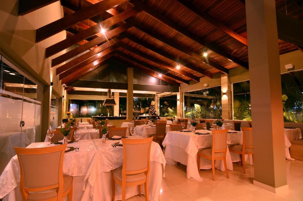 Thermas Hotel Mossoró餐厅或其他用餐的地方