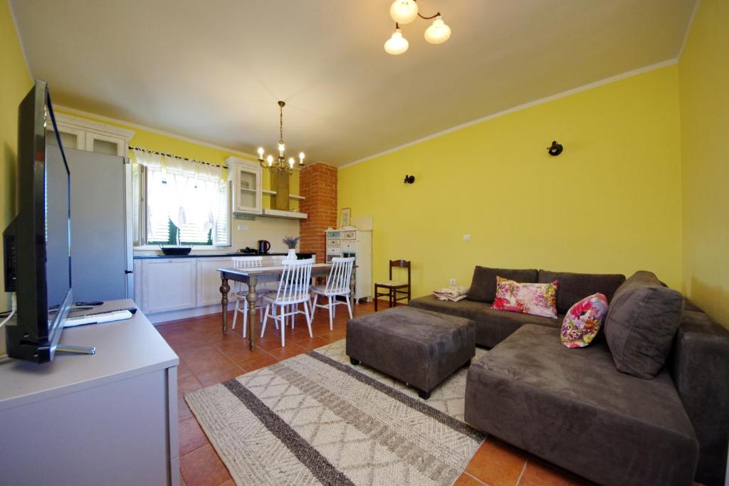 Kuchyň nebo kuchyňský kout v ubytování Apartman Marija