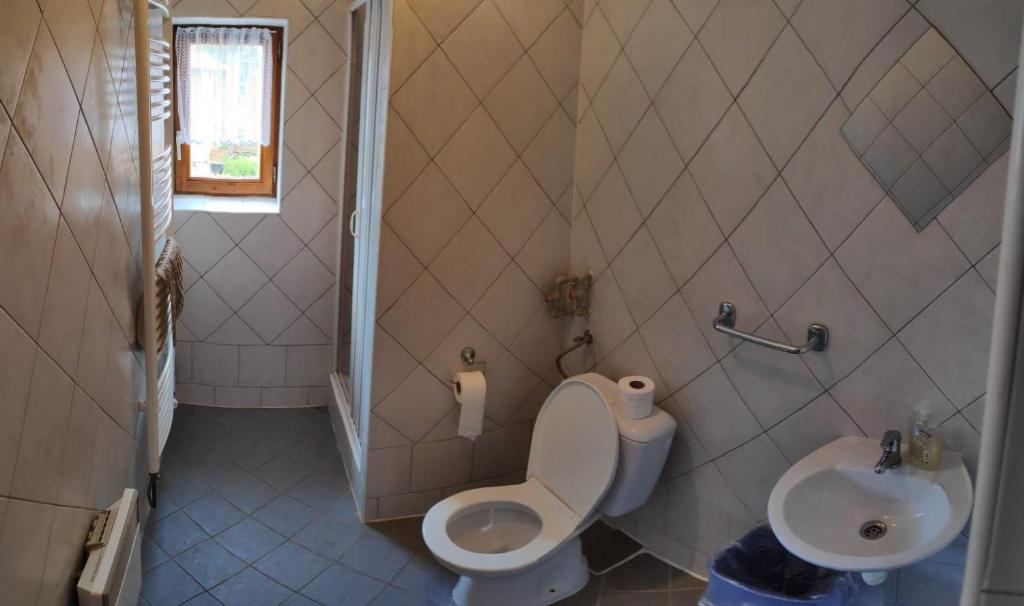 Penzion Na Bařinách - Habitación Gemela Con Baño