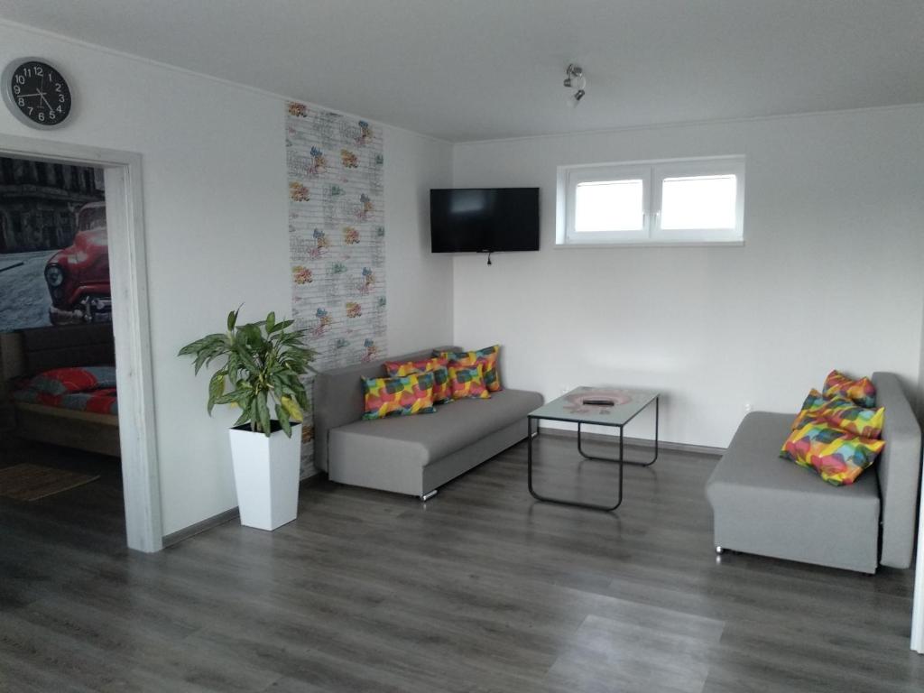A television and/or entertainment centre at Villa Cuba