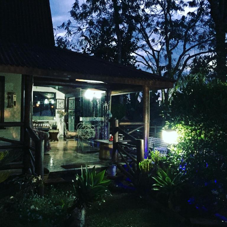  Casa na Floresta em Campos do Jordao