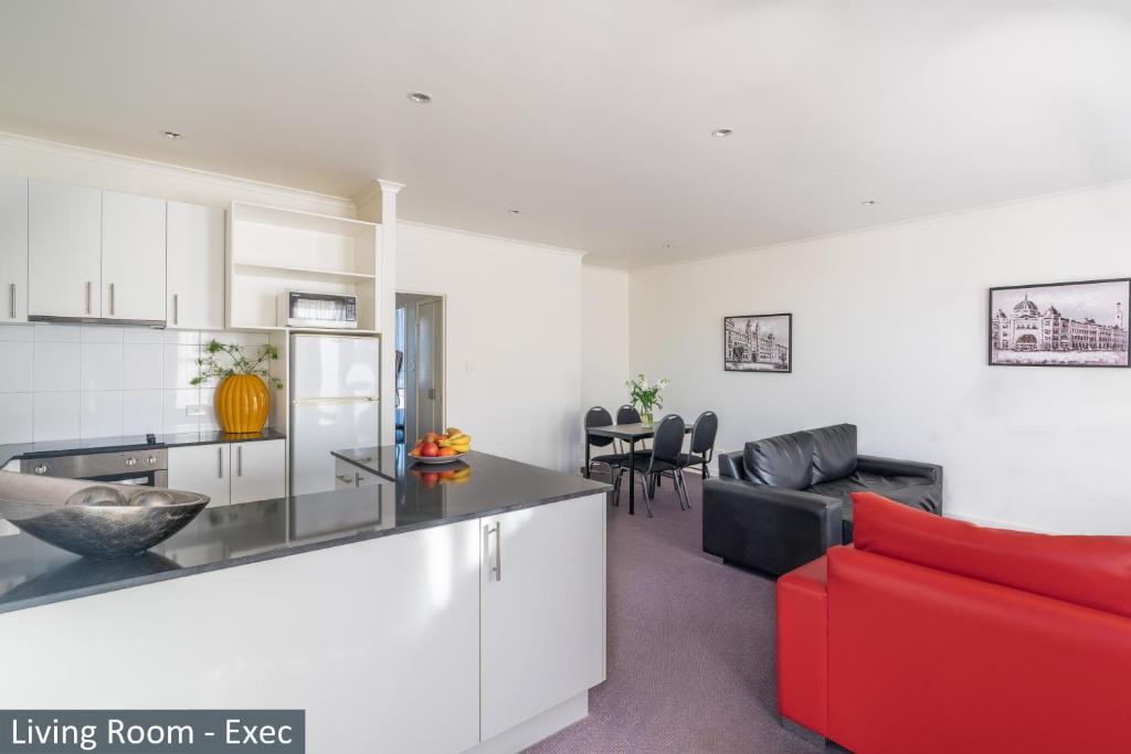 Clocktower Apartment Hotel - Resim 15