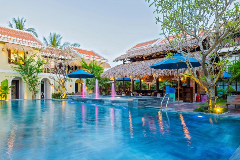 Bazén v ubytování Zest Resort & Spa Hoi An nebo v jeho okolí