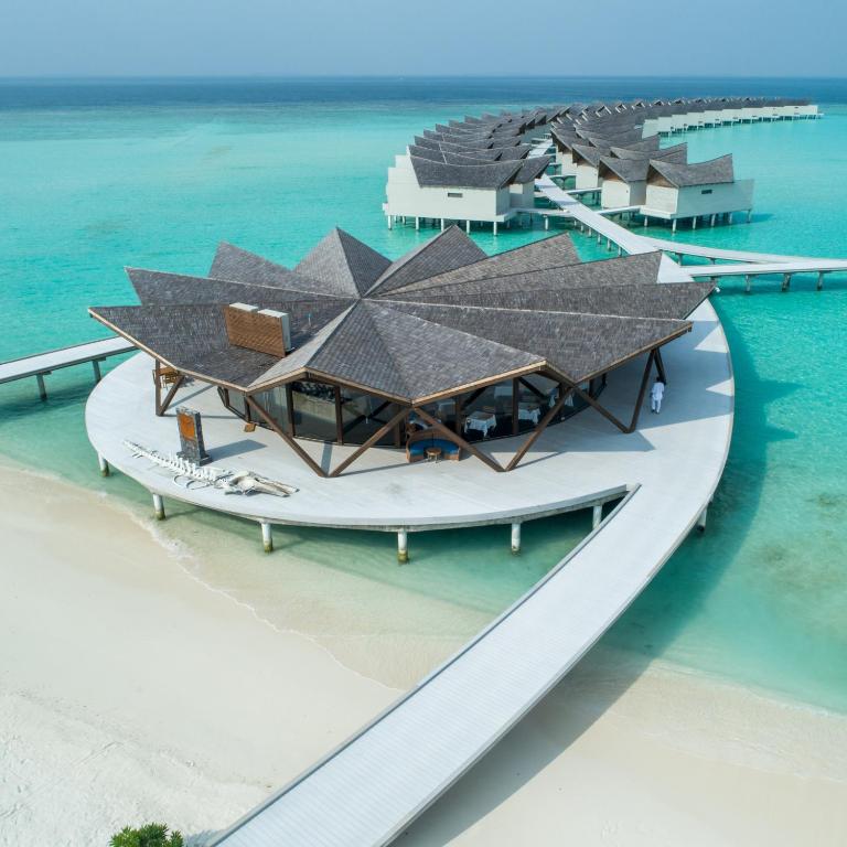 Kuredhivaru Resort and Spa - Maldives - 7