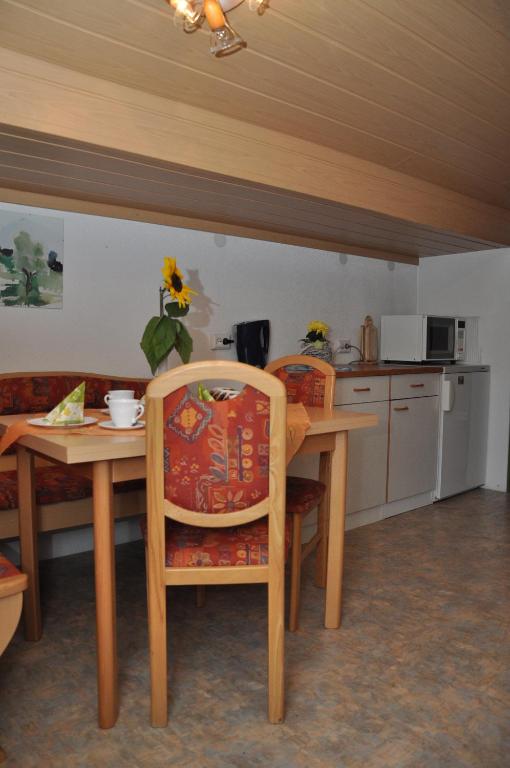 Kuchyň nebo kuchyňský kout v ubytování Haus Freispitzblick