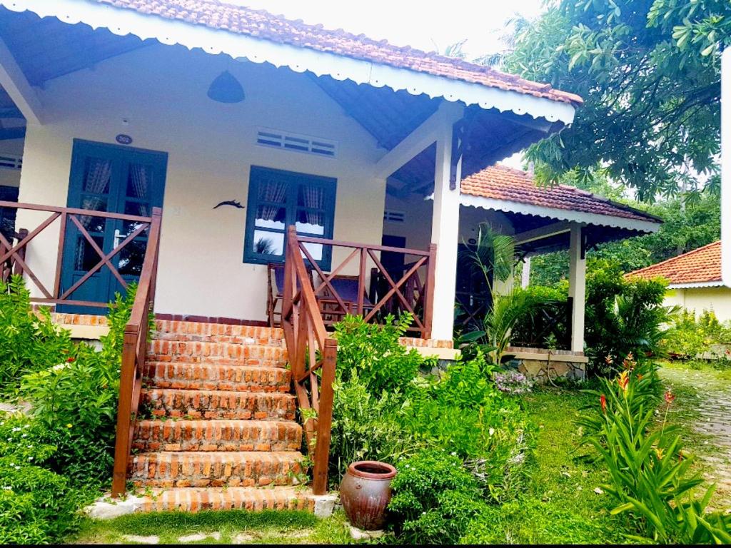 Tòa nhà nơi resort tọa lạc