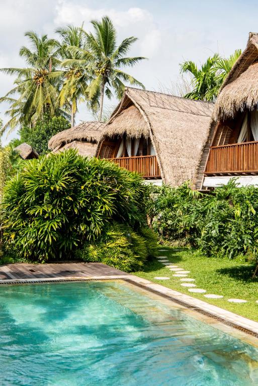 Piscina di Sandat Glamping Tents o nelle vicinanze