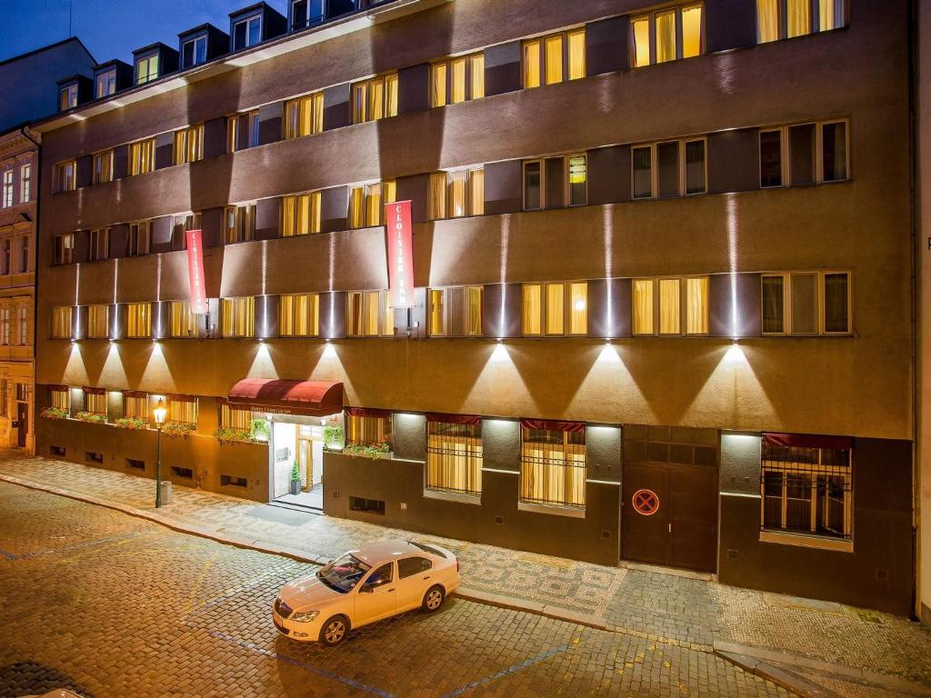 Galeriebild der Unterkunft Cloister Inn Hotel in Prag