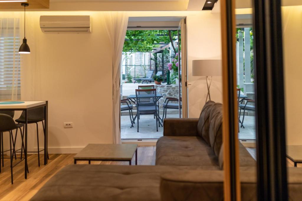 Apartments Trifunovic Old Town - 2