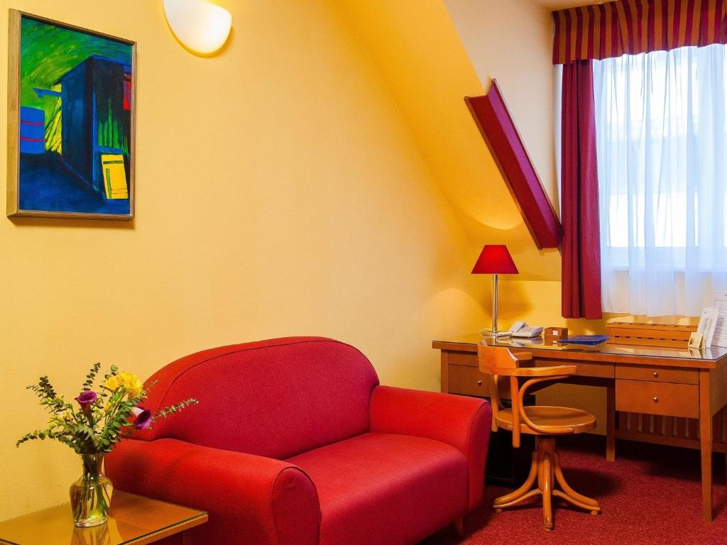 Część wypoczynkowa w obiekcie Cloister Inn Hotel