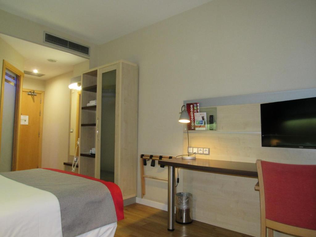 Holiday Inn Express Madrid-Alcorcón, an IHG Hotel, Alcorcón ...