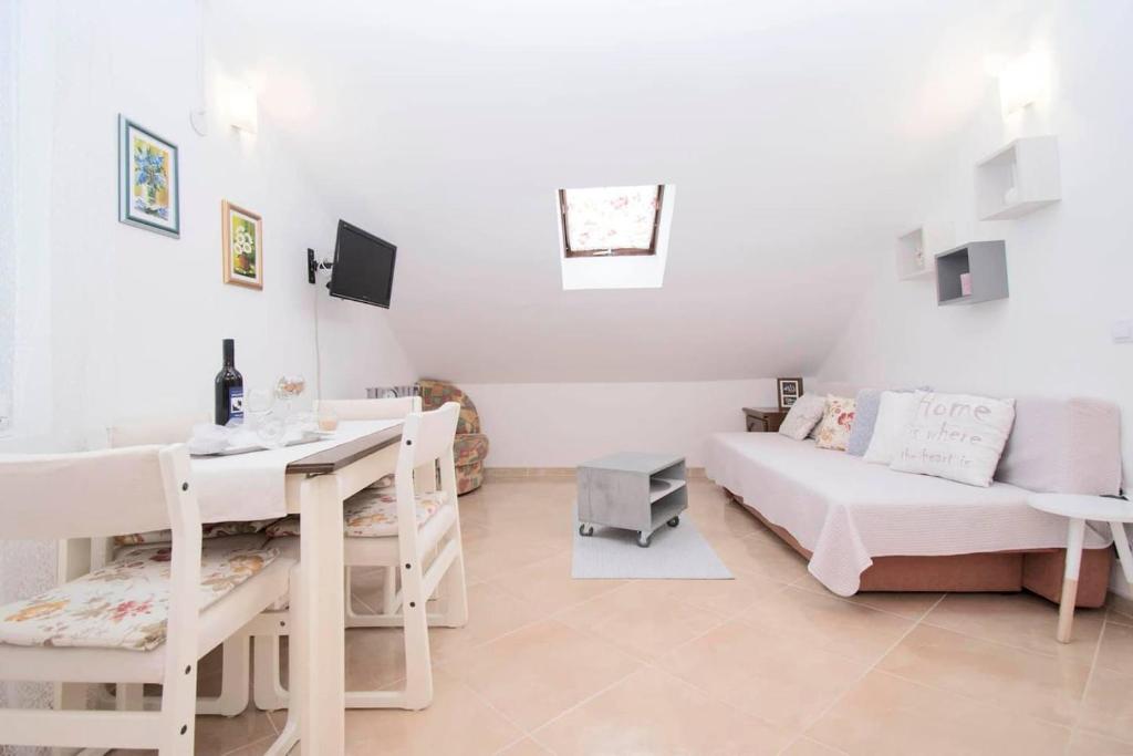 Fotografia z galérie ubytovania APARTMAN MILETIĆ v destinácii Makarska
