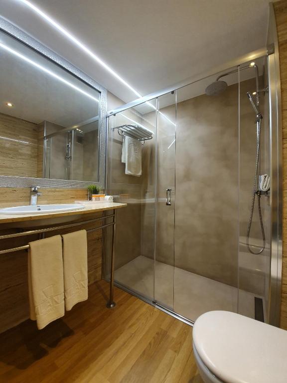 Koupelna v ubytování Vilana Hotel Boutique