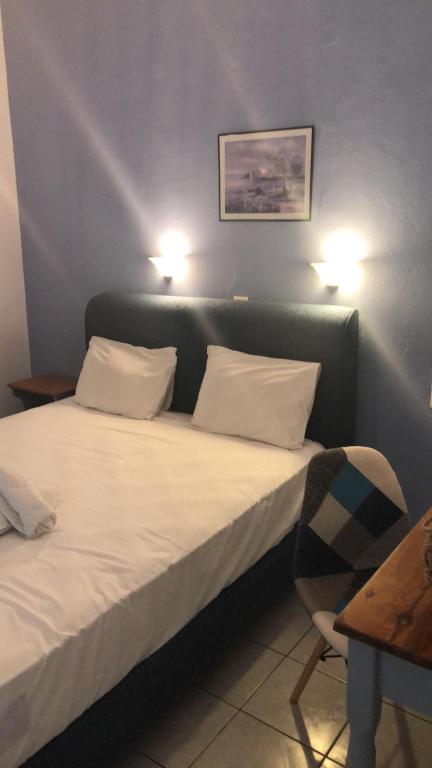 Christina Studios & Apartments - 19