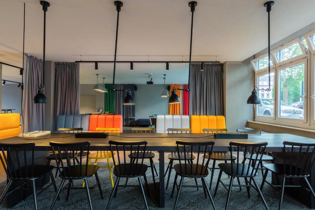 a&o Düsseldorf Hauptbahnhof - Resim 31