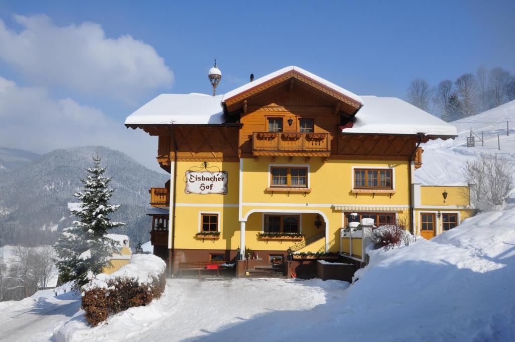 Eisbacherhof durante el invierno