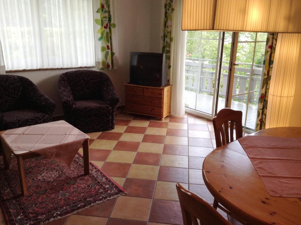 Predel za sedenje v nastanitvi Appartementhaus Karantanien am Ossiacher See