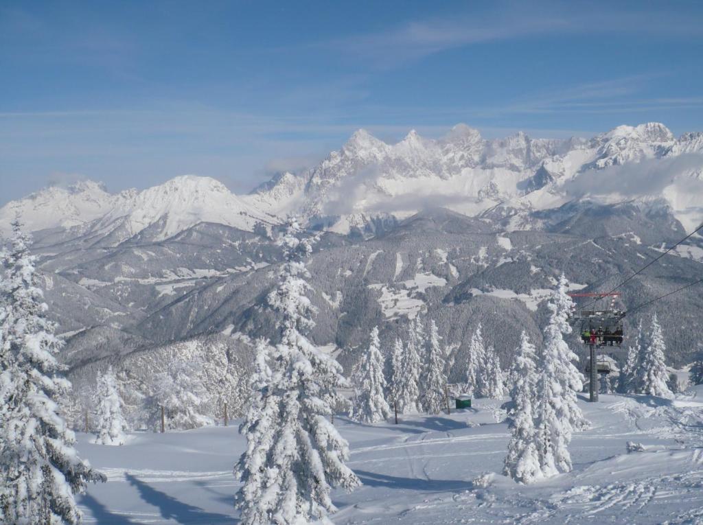 Eisbacherhof v zimě