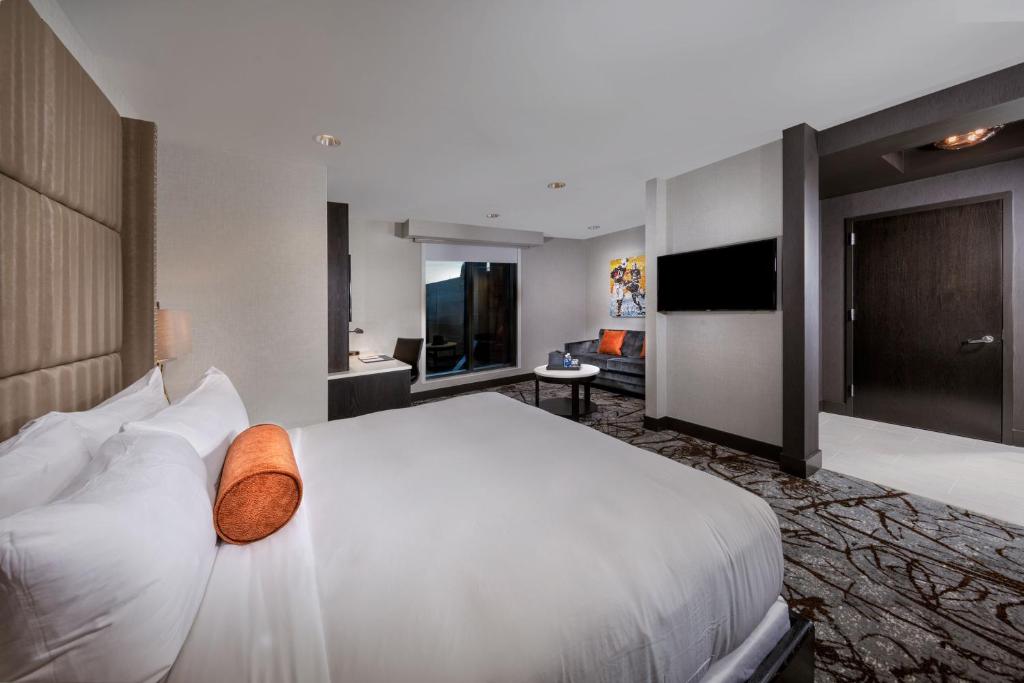 The Hotel at the University of Maryland photo