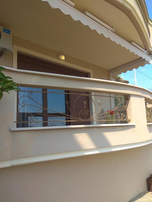 Balkon lub taras w obiekcie Fotini's Apartment