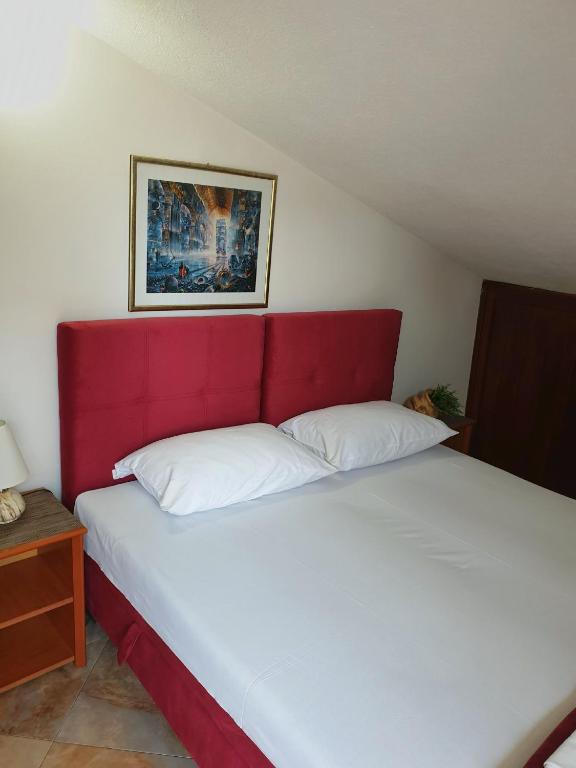Фотография из галереи Franeta Apartments в Будве