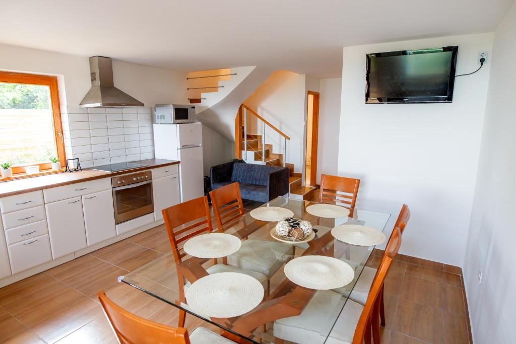 Kuchyň nebo kuchyňský kout v ubytování Panoráma Csopak