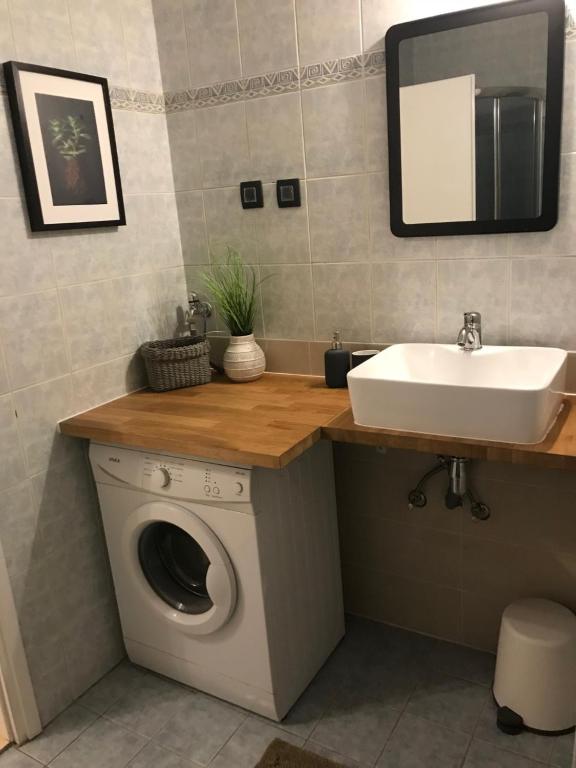 Cosy apartment - Zagreb Downtown with own parking spot in the garage - 4