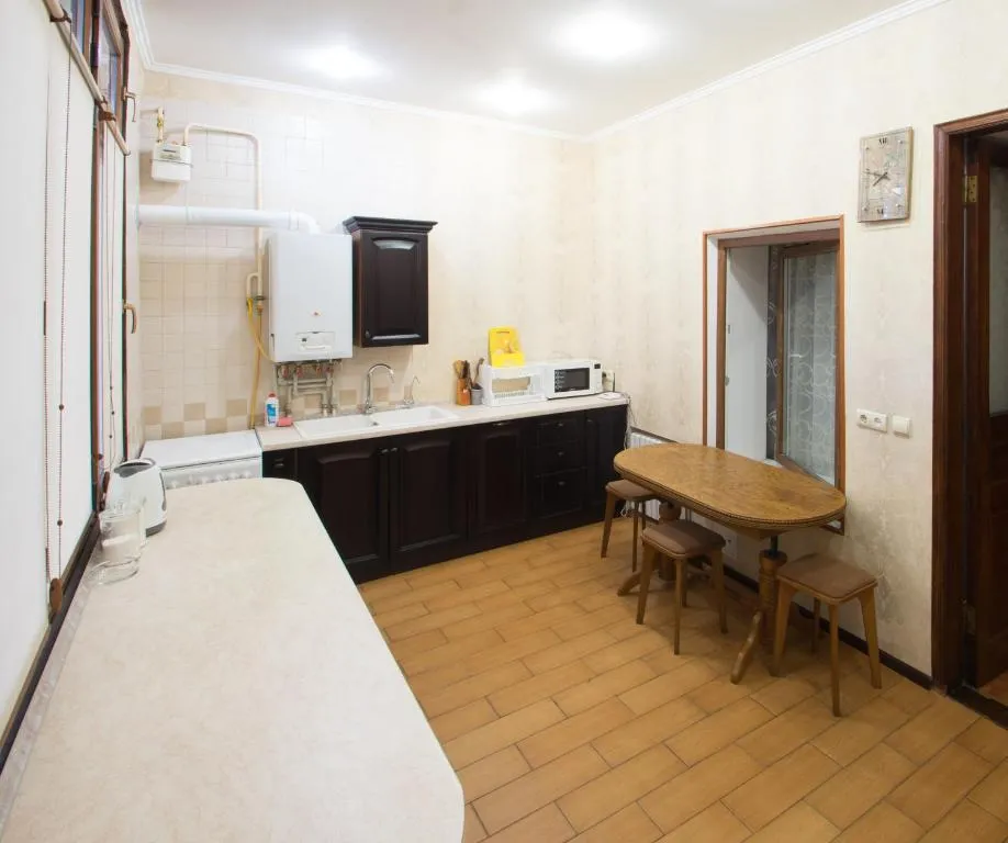 2 Bedroom Apt on Sadova Corner of Derybasivska St, Odesa, Ucraina