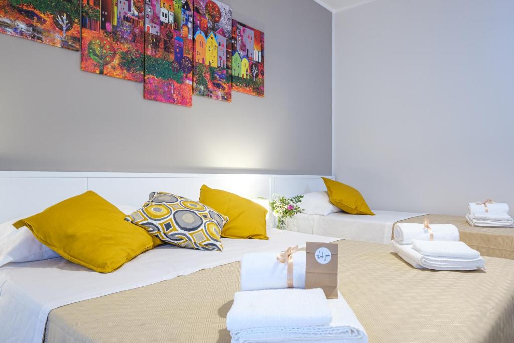 HOME52 - Habitación Triple Con Balcón