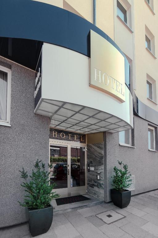 Hotel Central Hamburg, Hamburg – Updated 2024 Prices