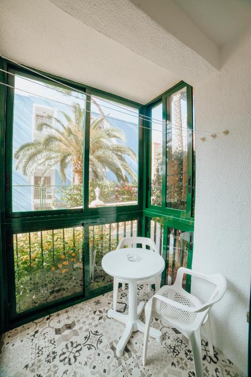 Balkón nebo terasa v ubytování Apartamentos Palm Court