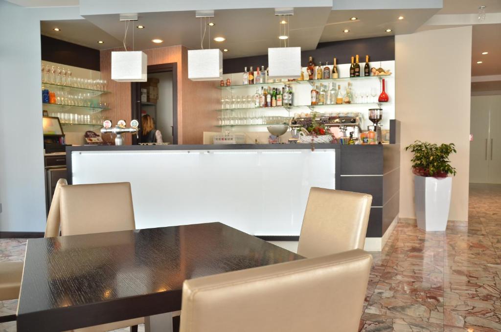 Напитки в Hotel Amburgo