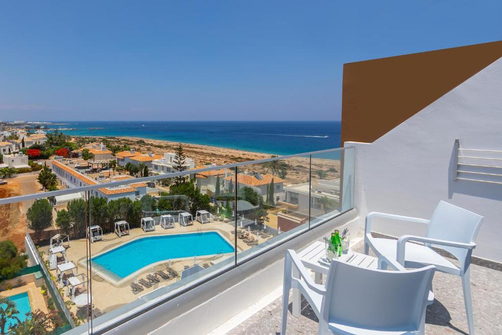 Leonardo Crystal Cove Hotel & Spa – Adults only - Çift Kişilik Veya İki Yataklı Oda - Deniz Manzaralı
